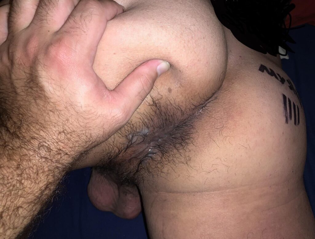 Hairy ass gay creampie