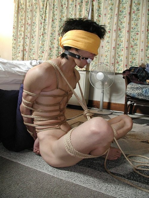 Gay Young BDSM japanese boy