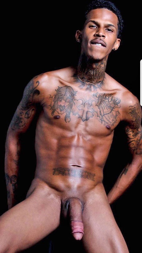 #ChulazoDelDía black boy nude