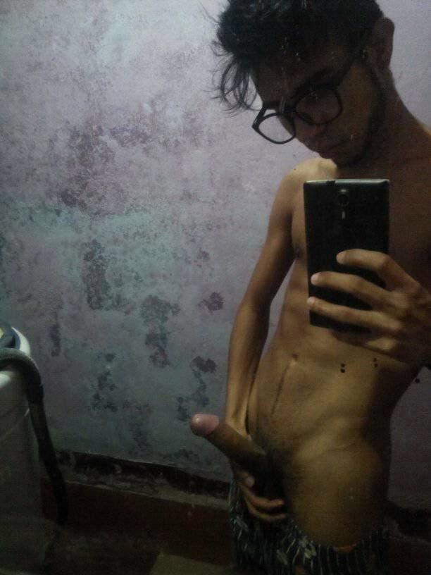 #ChulazoDelDía latin boy naked